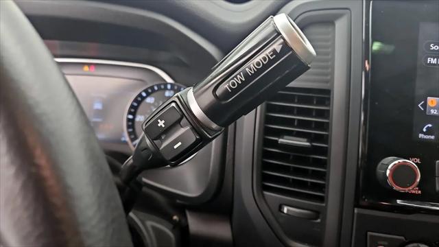 2023 Nissan Titan Crew Cab SV 4x4
