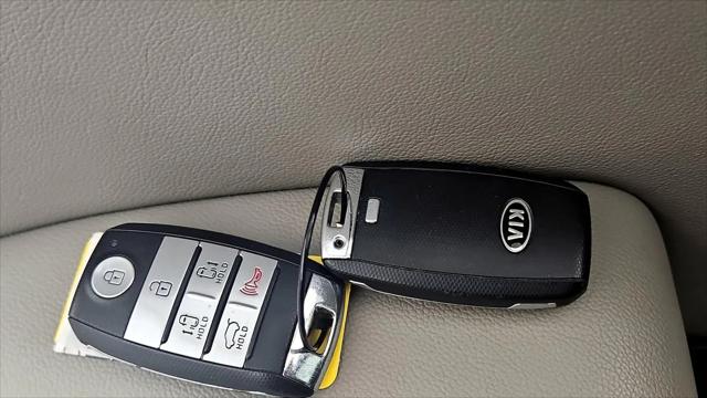2016 Kia Sedona EX