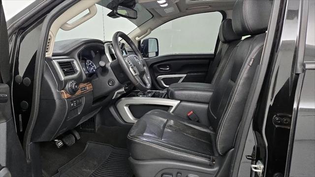 2020 Nissan Titan Crew Cab SL 4x4