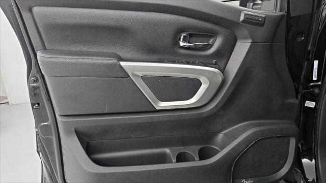 2020 Nissan Titan Crew Cab SL 4x4
