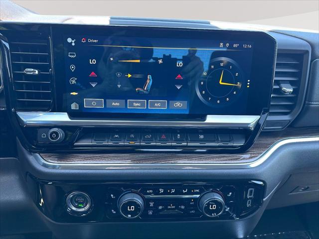 2023 Chevrolet Silverado 1500 4WD Crew Cab Standard Bed LT