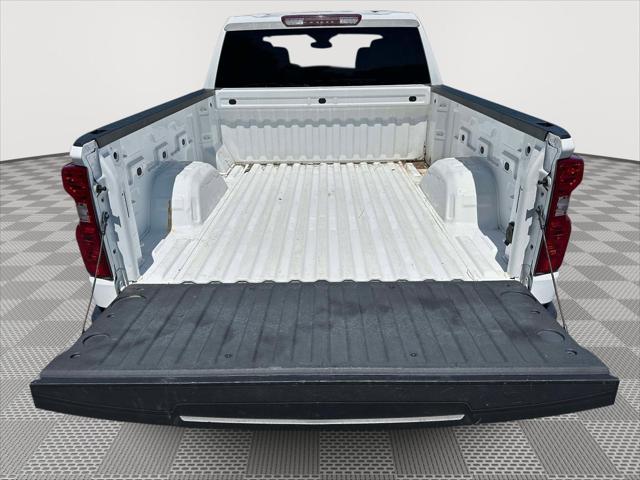 2023 Chevrolet Silverado 1500 4WD Crew Cab Standard Bed LT