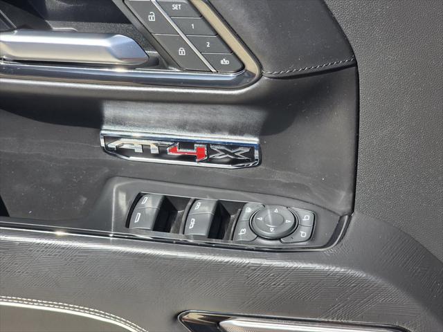 2022 GMC Sierra 1500 4WD Crew Cab Short Box AT4X
