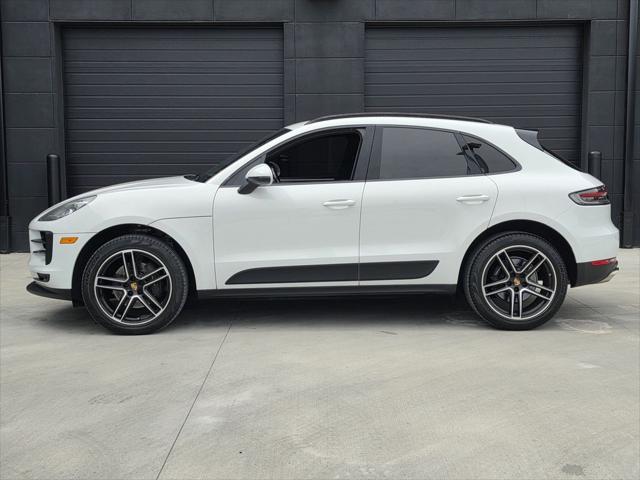 2020 Porsche Macan Unknown