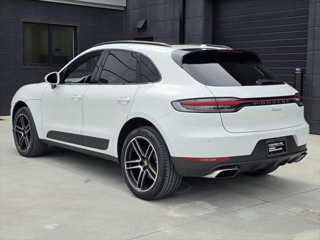 2020 Porsche Macan Unknown