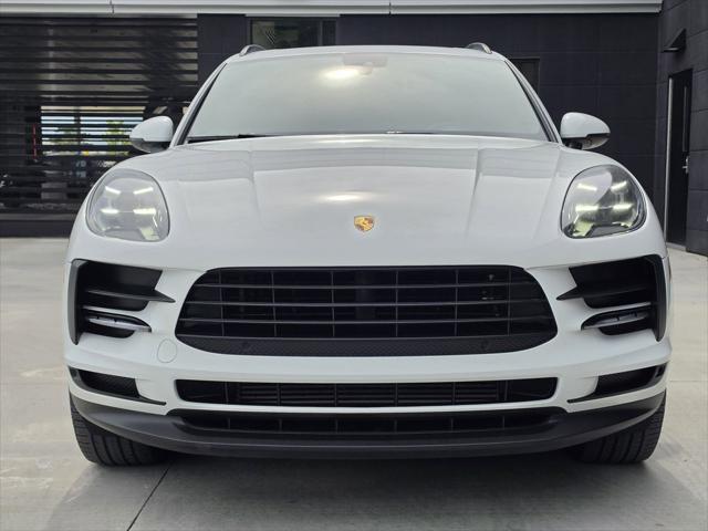 2020 Porsche Macan Unknown