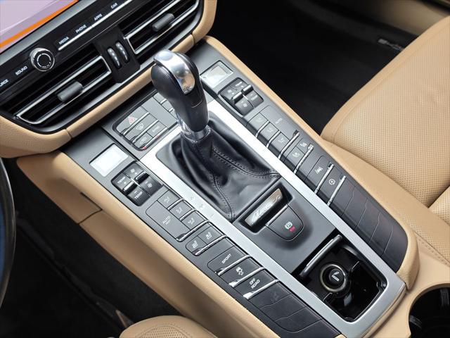 2020 Porsche Macan Unknown