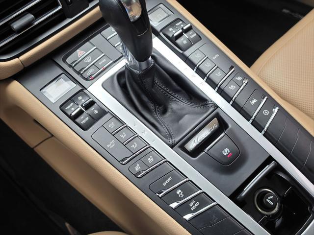 2020 Porsche Macan Unknown
