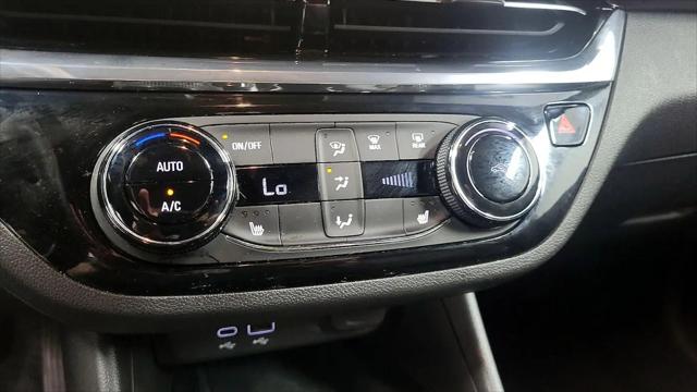 2025 Buick NV Sport Touring FWD