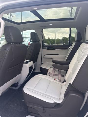 2024 GMC Acadia FWD Denali