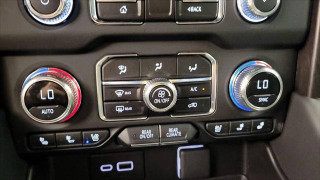 2024 GMC Yukon 4WD AT4