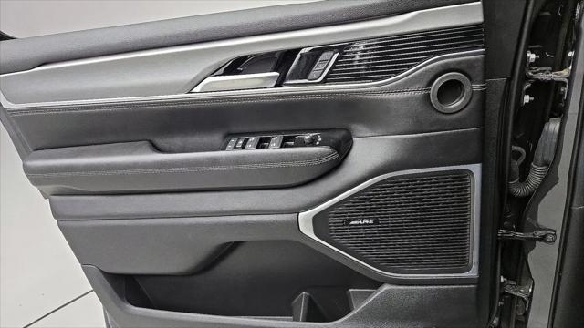 2023 Jeep Wagoneer Series II Carbide 4x4