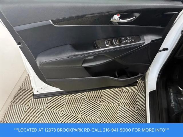 2016 Kia Sorento 2.4L LX