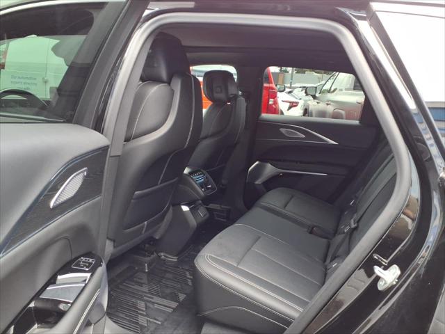 2025 Cadillac iQ Luxury 3 RWD