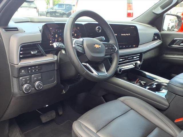 2025 Chevrolet Suburban 4WD LT
