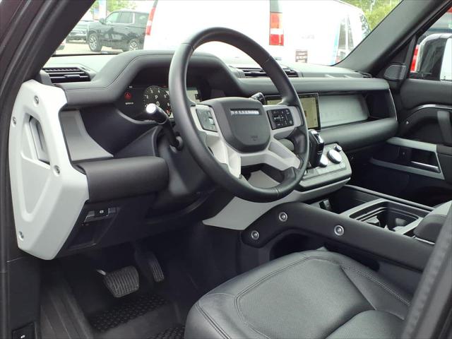 2024 Land Rover Defender 110 P300