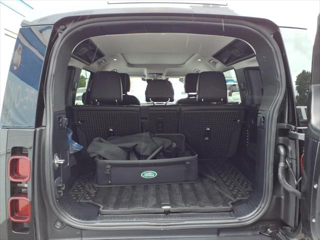 2024 Land Rover Defender 110 P300