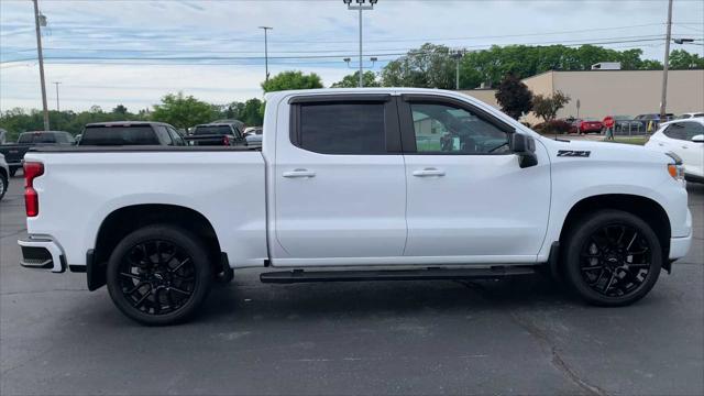 2022 Chevrolet Silverado 1500 4WD Crew Cab Short Bed RST
