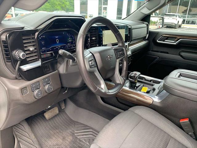 2022 Chevrolet Silverado 1500 4WD Crew Cab Short Bed RST