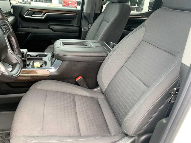 2022 Chevrolet Silverado 1500 4WD Crew Cab Short Bed RST
