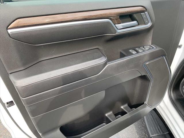 2022 Chevrolet Silverado 1500 4WD Crew Cab Short Bed RST