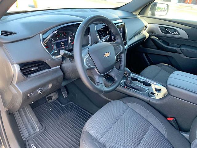 2023 Chevrolet Traverse AWD LT Cloth
