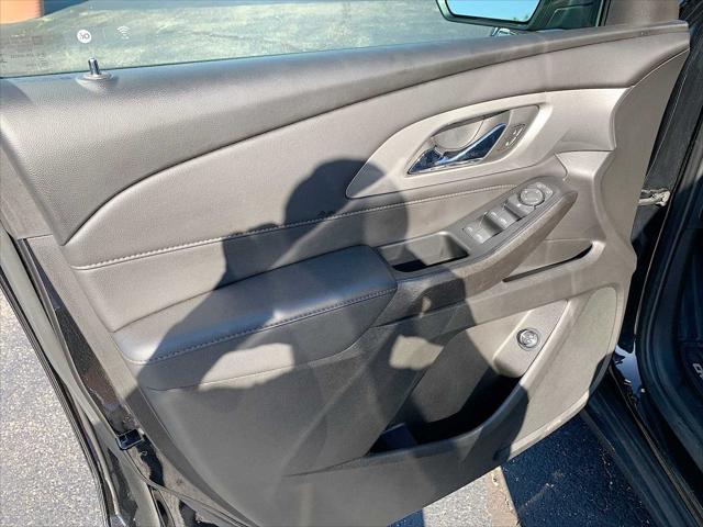 2023 Chevrolet Traverse AWD LT Cloth