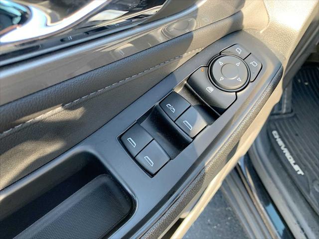 2023 Chevrolet Traverse AWD LT Cloth