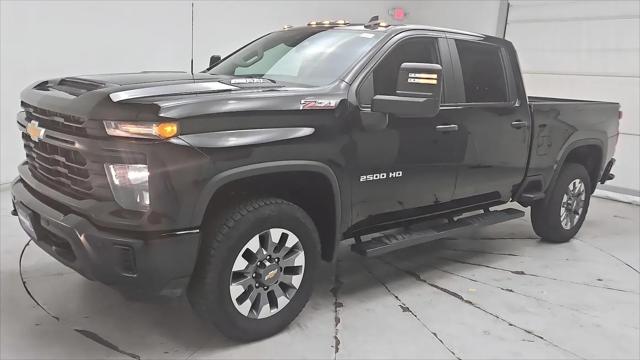 2025 Chevrolet Silverado 2500HD 4WD Crew Cab Standard Bed Custom