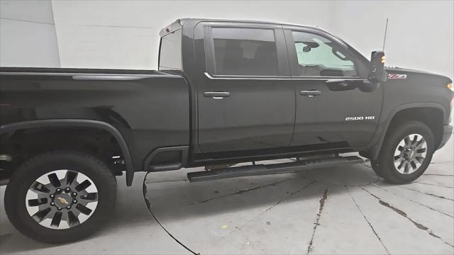 2025 Chevrolet Silverado 2500HD 4WD Crew Cab Standard Bed Custom
