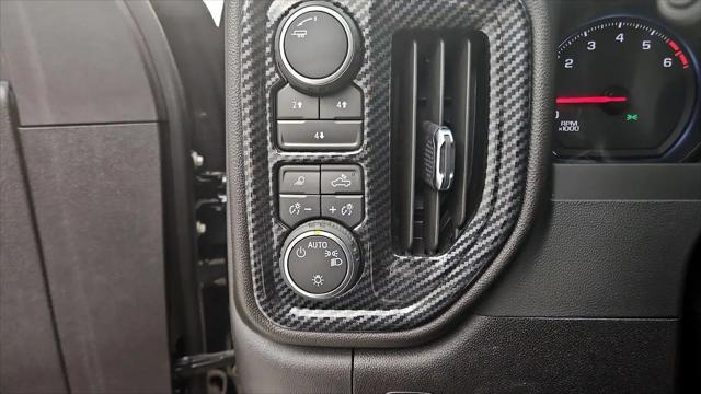 2025 Chevrolet Silverado 2500HD 4WD Crew Cab Standard Bed Custom