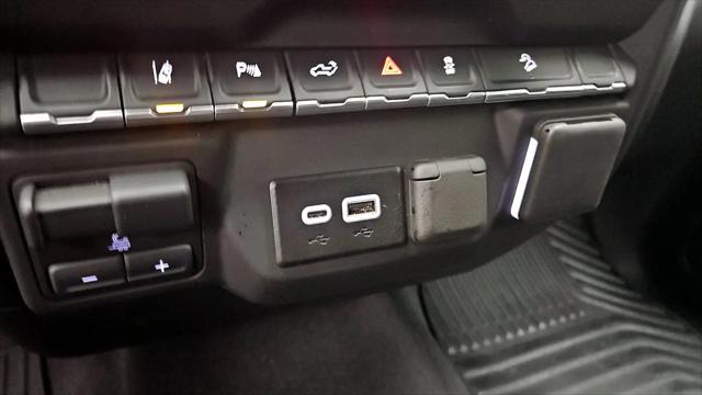2025 Chevrolet Silverado 2500HD 4WD Crew Cab Standard Bed Custom