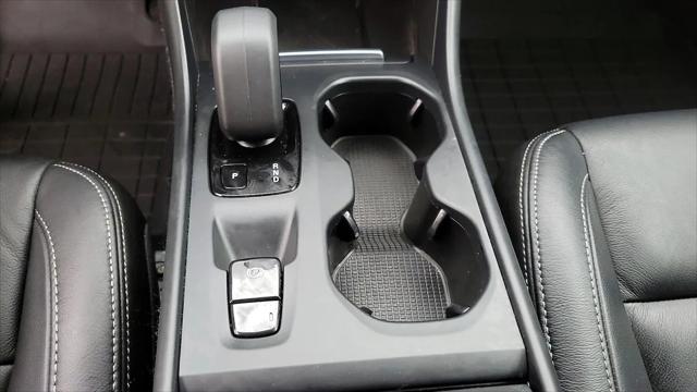 2022 Volvo XC40 T5 Momentum