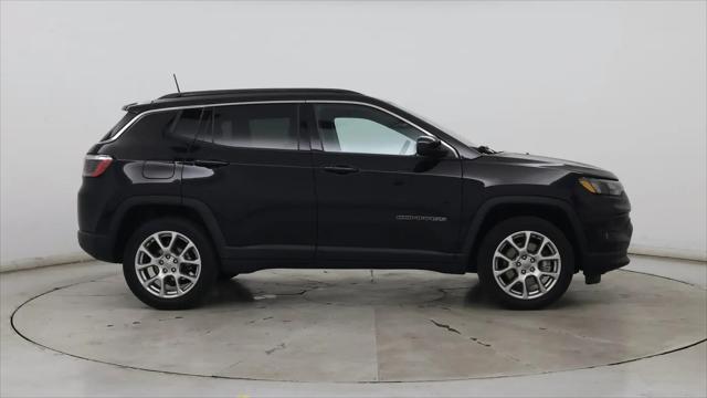 2023 Jeep Compass Latitude Lux FWD