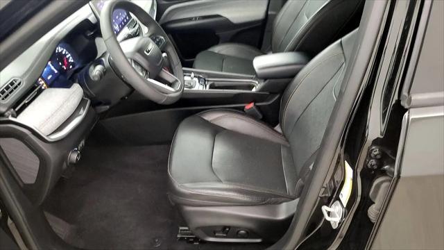 2023 Jeep Compass Latitude Lux FWD