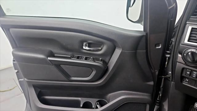 2018 Nissan Titan SV