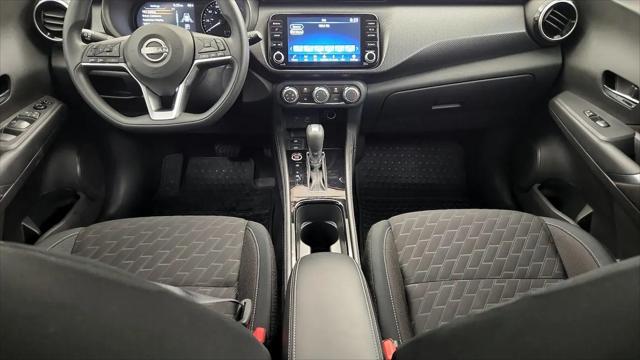 2023 Nissan Kicks SV Xtronic CVT