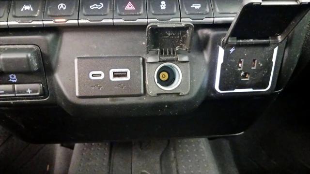 2024 Chevrolet Silverado 1500 2WD Crew Cab Short Bed Custom