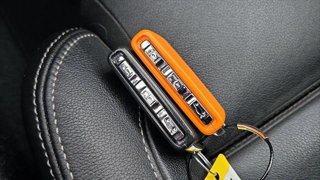 2025 Volvo XC40 B5 Plus Bright Theme