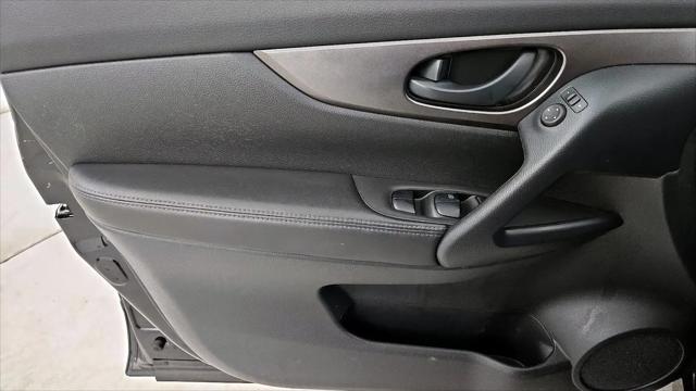 2022 Nissan Rogue Sport S FWD Xtronic CVT