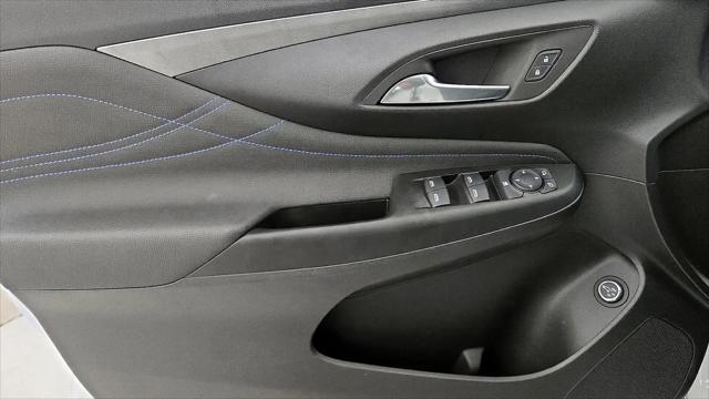 2025 Buick NV Sport Touring FWD