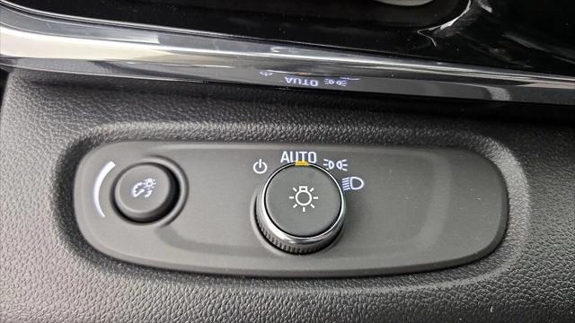 2025 Buick NV Sport Touring FWD