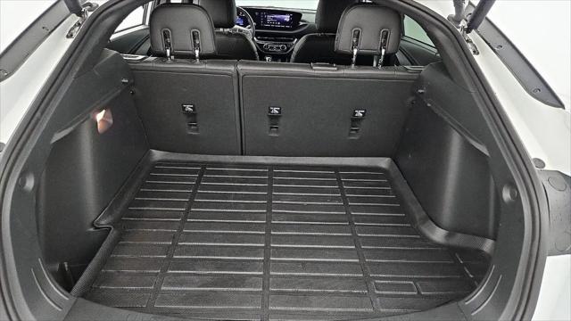 2025 Buick NV Sport Touring FWD