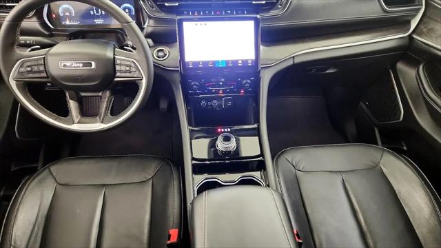 2023 Jeep Grand Cherokee L Limited 4x2