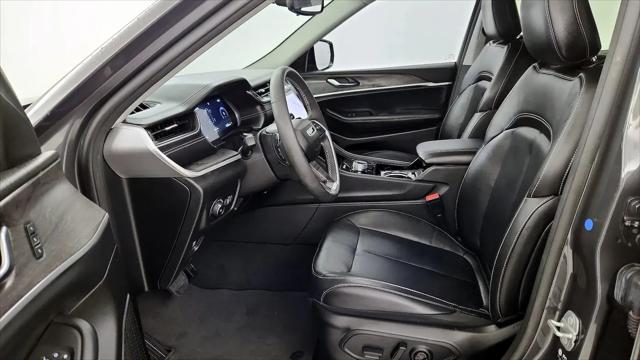 2023 Jeep Grand Cherokee L Limited 4x2