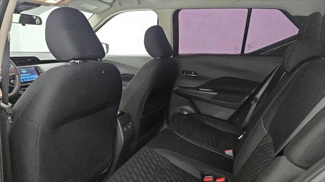 2022 Nissan Kicks SV Xtronic CVT