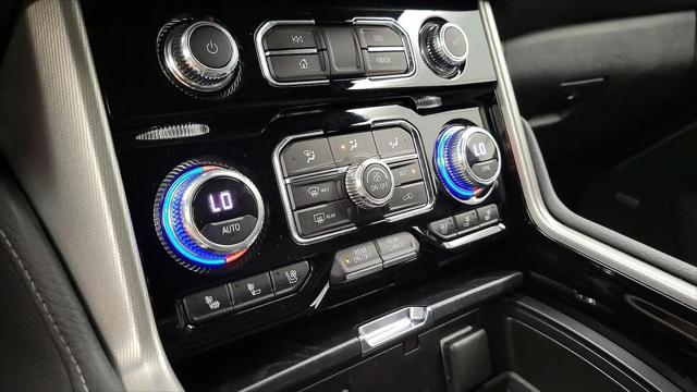 2022 GMC Yukon XL 4WD Denali