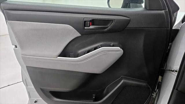 2023 Toyota Highlander Hybrid LE