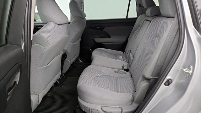 2023 Toyota Highlander Hybrid LE