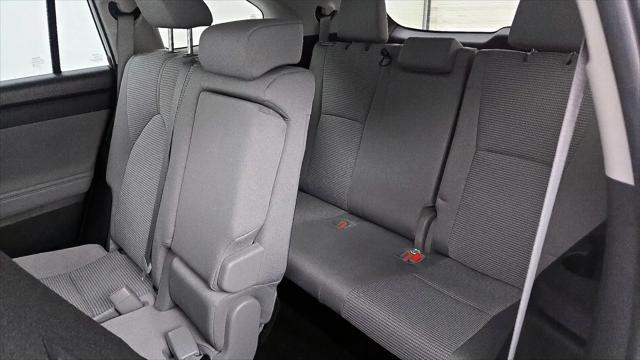2023 Toyota Highlander Hybrid LE